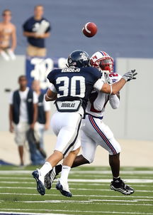 爱游戏app-年轻球员打破传统，成为球队新动力，年轻球员足球