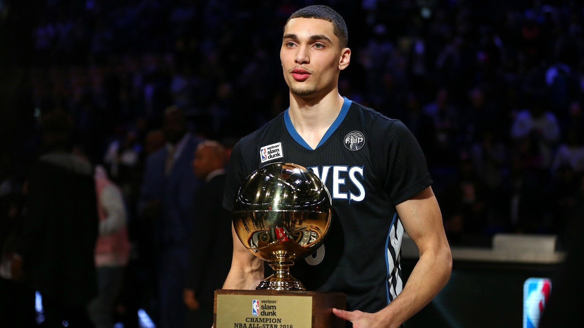 “帕布罗·马特拉的精确进攻与铁血防守，成就阿根廷美洲狮队的胜利”