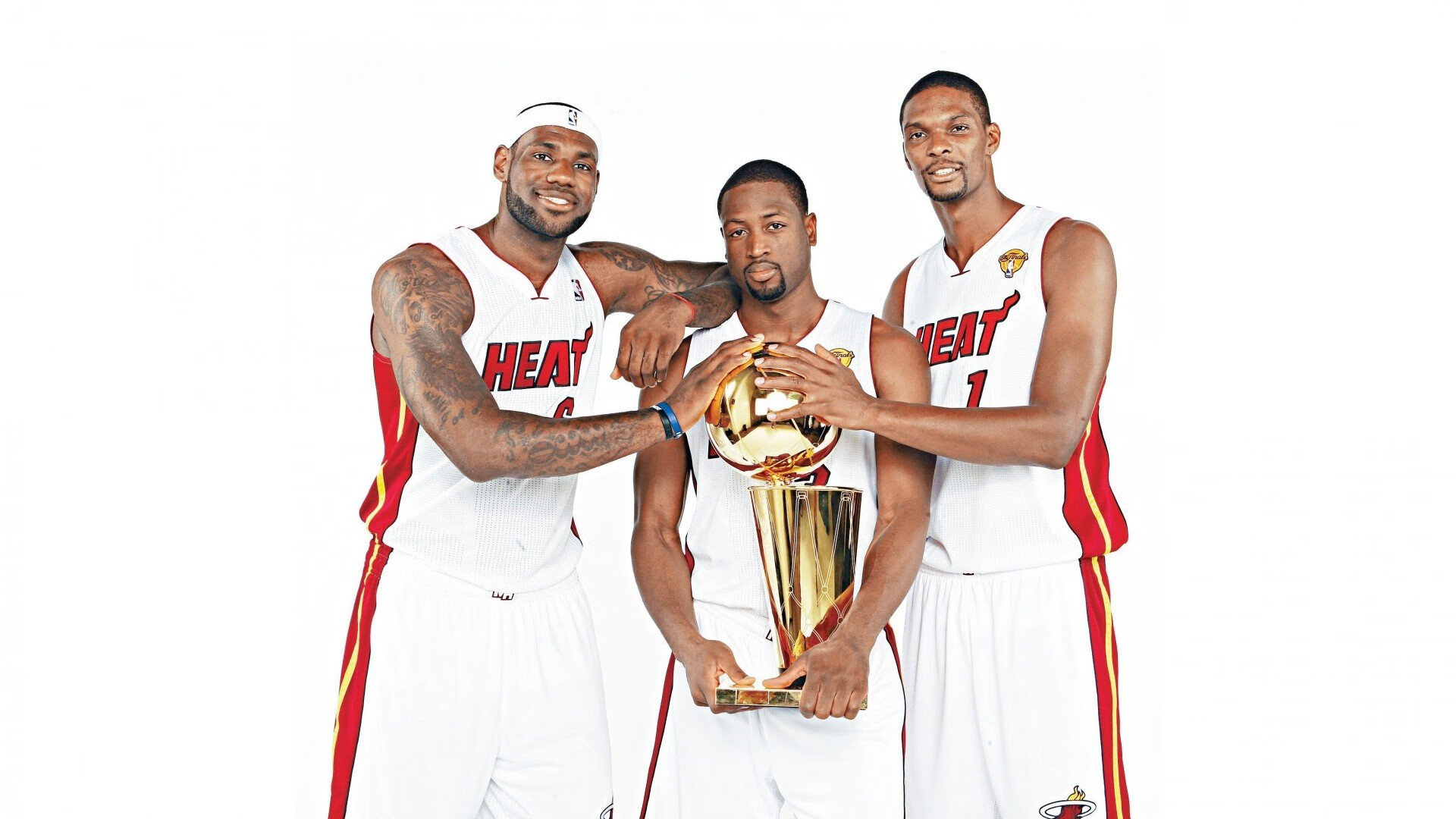 全国大学生运动会体育舞蹈赛精彩上演，中国大学生体育舞蹈锦标赛获奖名单